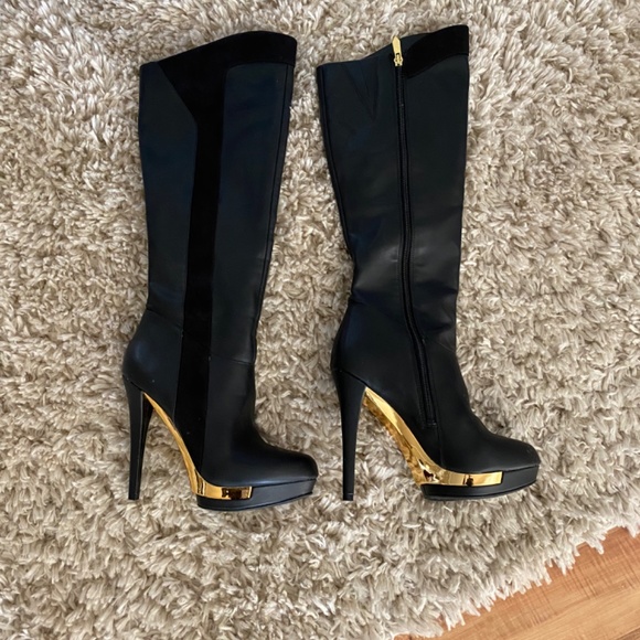 Fergie Footwear - black high heeled boots - Picture 2 of 6